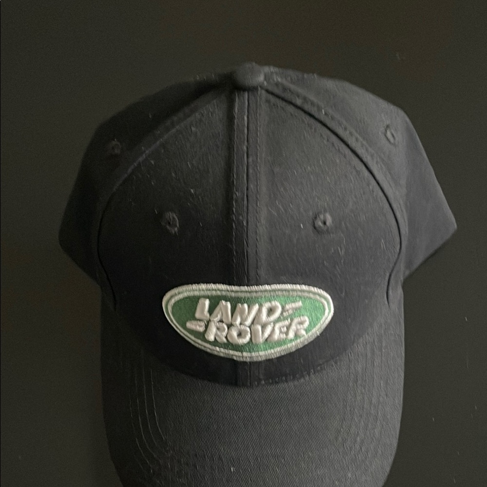 Land Rover Black Cap